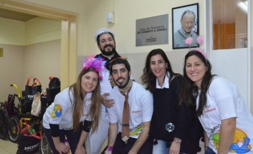Voluntarios de Honda y autoridades municipales compartieron una divertida ma&ntilde;ana con los chicos en el Hospital