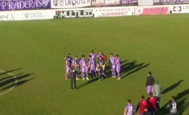 Villa D&aacute;lmine le gan&oacute; a Juventud Unida de Gualeguaychu 5 a 0
