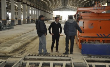 "Vamos a apoyar a las empresas locales para que puedan crecer y generar empleo", asegur&oacute; Abella 