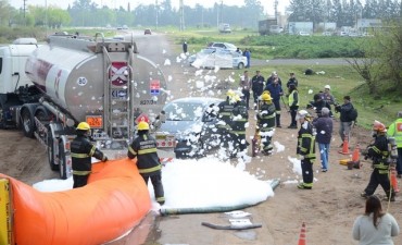 El simulacro de emergencia coordinado por Defensa Civil tuvo un resultado positivo 