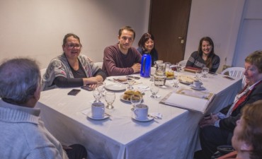 El Intendente recibi&oacute; a integrantes de Campana Amanecer Literario