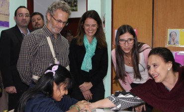 Gabriela Michetti visit&oacute; la Instituci&oacute;n F&aacute;tima para conocer el trabajo que lleva adelante con ni&ntilde;os y adultos con multidiscapacidad sensorial 