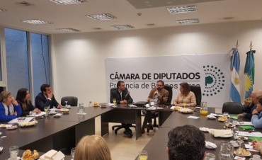 Naci&oacute;n ratific&oacute; a concejales de Cambiemos la reactivaci&oacute;n del empleo por proyectos de nuevas centrales nucleares