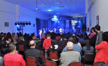 Roses-Buzzini:Nos parece fundamental promover y acompa&ntilde;ar a los artistas y a la cultura local