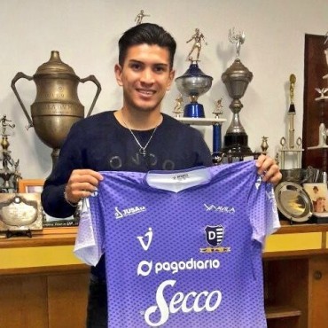 Lleg� Franco Flores el nuevo refuerzo de Villa D?&nbsp;lmine