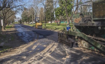 Contin&uacute;a la obra de pavimentaci&oacute;n de las calles por donde circula el transporte p&uacute;blico 