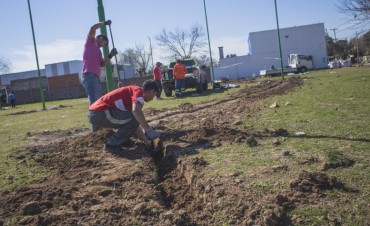 Comenz&oacute; la construcci&oacute;n de una plaza en Las Campanas, un hist&oacute;rico pedido de los vecinos