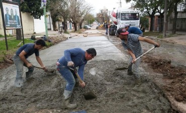 Contin&uacute;an las obras del Plan Integral de Bacheo de hormig&oacute;n en el casco urbano