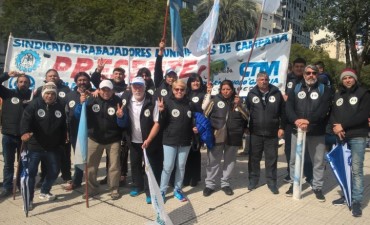 Los Trabajadores Municipales de Campana estuvieron presentes en la marcha del pasado 22 de agosto.