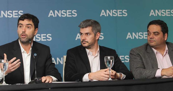 Anuncian aumento de jubilaciones, asignaci&oacute;n por hijo y pensiones