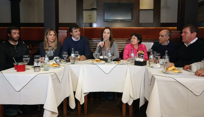Cambiemos y un inicio entre medialunas y caf&eacute; con leche