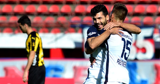 San Lorenzo gole&oacute; a Pe&ntilde;arol