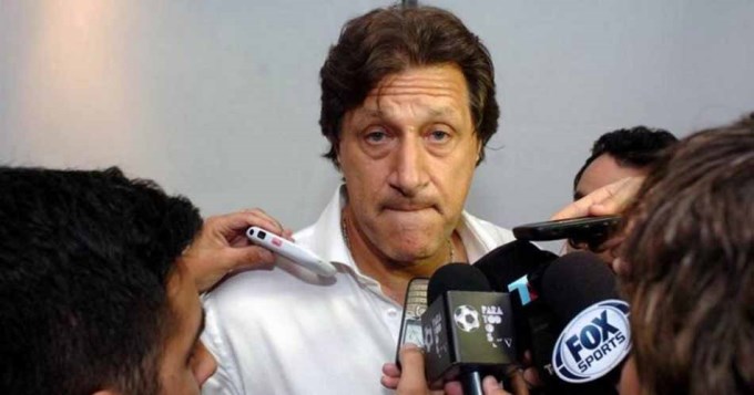 Si los jugadores no cobran el f&uacute;tbol no arranca