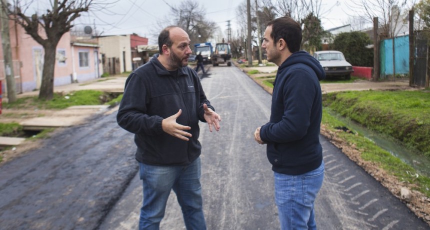 Comenz&oacute; la pavimentaci&oacute;n de calles en el barrio La Josefa