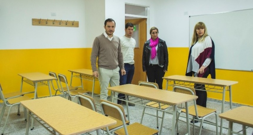 El Intendente inaugur&oacute; aulas y otras dependencias en la escuela secundaria N&deg;12 
