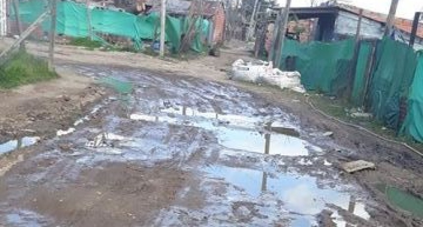 Concejales de la UV M&aacute;s Campana recorrieron el fondo del Barrio La Esperanza