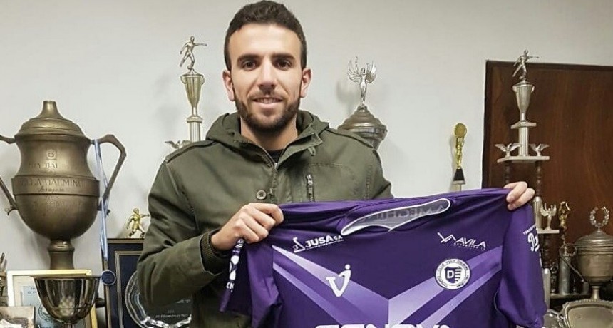 Renzo Spinaci en la previa de Villa D&aacute;lmine vs Instituto de C&oacute;rdoba 