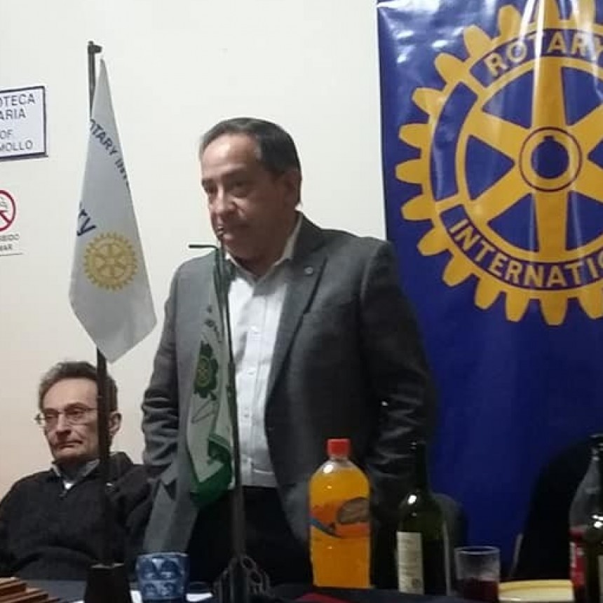 ROTARY CLUB CAMPANA  PROYECTO: TRACTOR PARA ESCUELA DE ISLAS