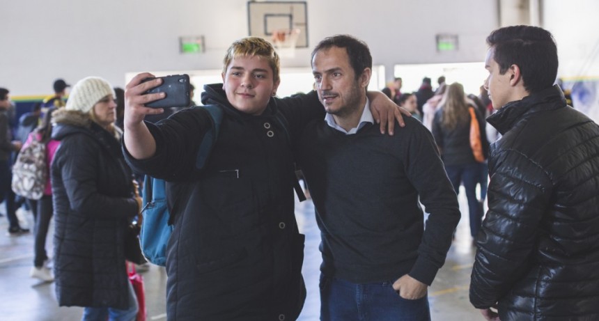 Adolescencia Activa: 200 j&oacute;venes reflexionaron sobre noviazgos violentos