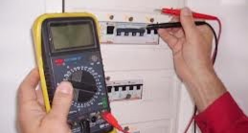 Seguridad el&eacute;ctrica: 7 consejos para un hogar sin riesgos