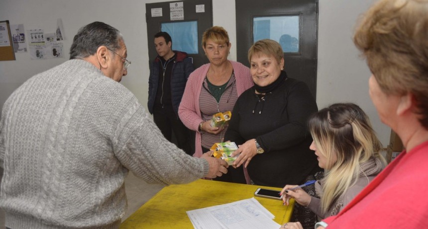 Informan cronograma de canje de l&aacute;mparas de bajo consumo