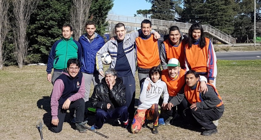 Las Escuelas Municipales de F&uacute;tbol y Boccia compartieron un encuentro