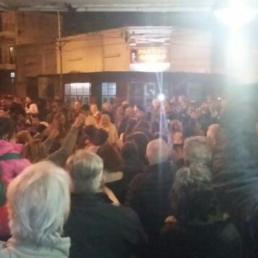 El Frente de Todos festej&oacute; en Campana la amplia victoria a nivel Provincial y Nacional