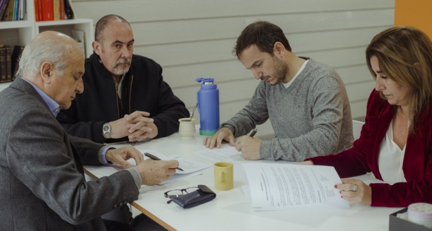 Abella firm&oacute; un importante convenio con la UNLu para el desarrollo de la ciudad
