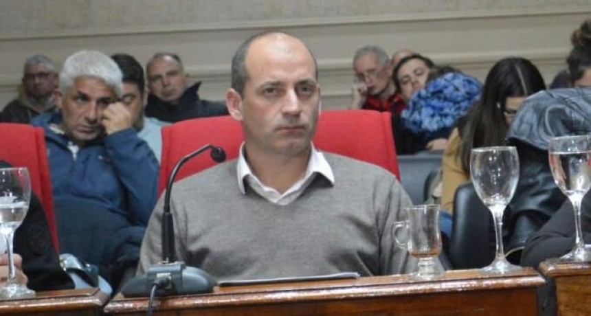 Colella: &ldquo;El impuesto al combustible debe dejar de existir en Campana&rdquo;