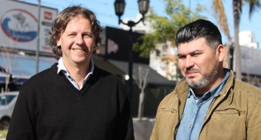 Christian Castillo, candidato a gobernador por el FIT-Unidad visitó Campana