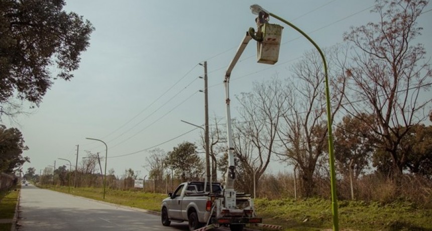 Avanza la instalaci&oacute;n de m&aacute;s de 1.200 nuevas luminarias