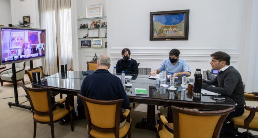 Kicillof se reunió con intendentes del Área Metropolitana y el Comité de Expertos