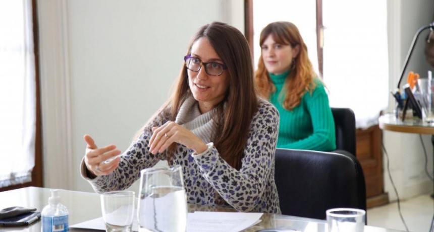 ELIZABETH GÓMEZ ALCORTA: “LOS CAMBIOS CULTURALES PROFUNDOS SE PRODUCEN CUANDO LA SOCIEDAD SE APROPIA DE LOS DEBATES Y COMO ESTADO TENEMOS LA OBLIGACIÓN DE PROMOVERLOS”