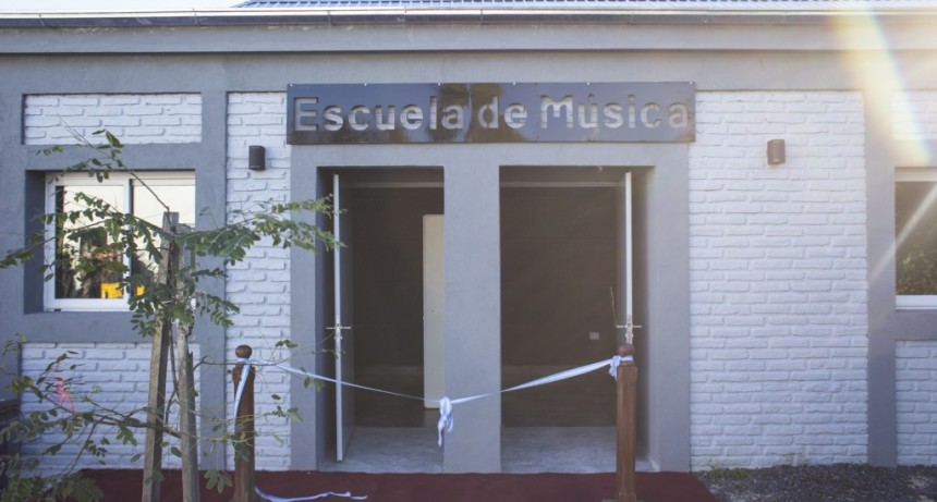 La Escuela Municipal de Música cumple 3 años y más de 100 jóvenes siguen aprendiendo de manera virtual