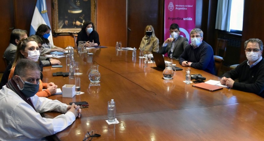 MINISTROS DE SALUD DEL PAIS LANZARON LA VACUNACIÓN CONTRA COVID-19 EN ADOLESCENTES PRIORIZADOS  