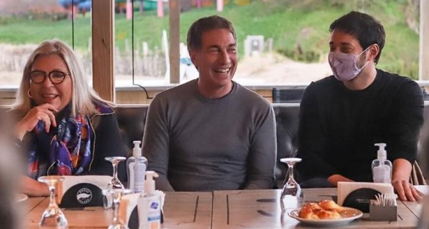 Santilli y Carrió en Pinamar: La gente necesita que la escuchen, la acompañen y le solucionen los problemas