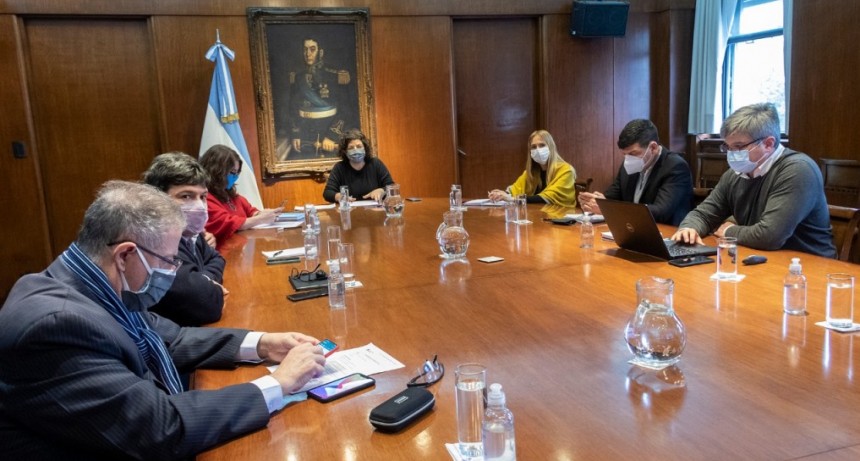 MINISTROS DE SALUD DEL PAÍS DESTACARON GRAN ADHESIÓN DE LA POBLACIÓN A COMPLETAR LA VACUNACIÓN CON ESQUEMAS COMBINADOS