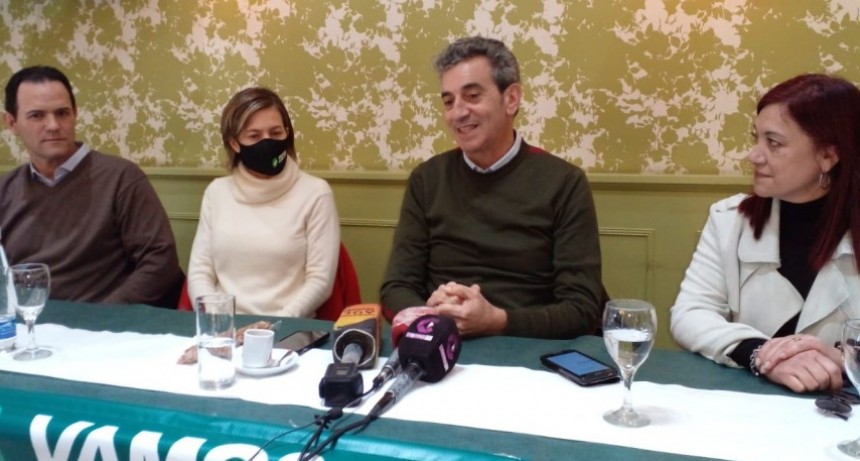 FLORENCIO RANDAZZO LLEGO A CAMPANA PARA APOYAR A SUS CANDIDATOS