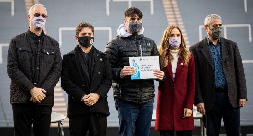 CASA PROPIA :  Se entregaron 56 créditos para la construcción de viviendas en La Plata 
