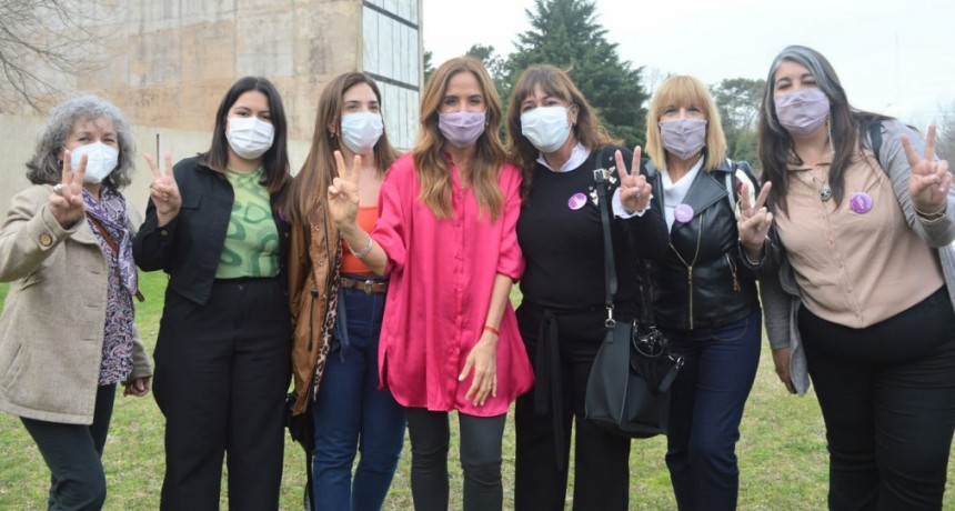 Encuentro de mujeres del Frente de Todos  con Victoria Tolosa Paz