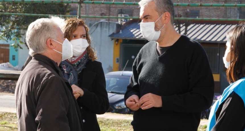 El principal motivo por el que bajaron  los contagios es la vacuna