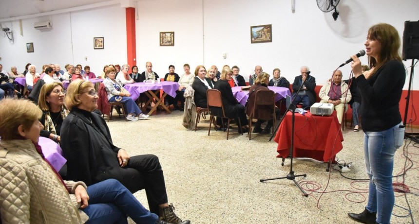 Regresan los encuentros de : Café con ALMA