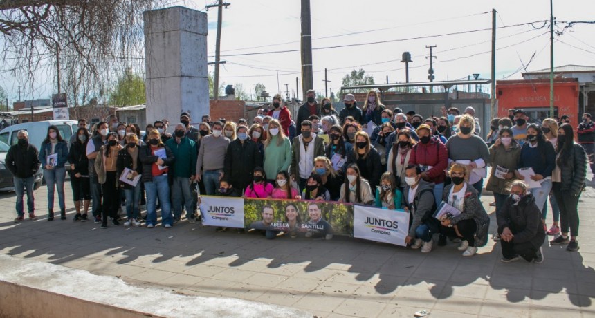 Elisa Abella encabezó un timbreo en San Cayetano y Santa Lucía   