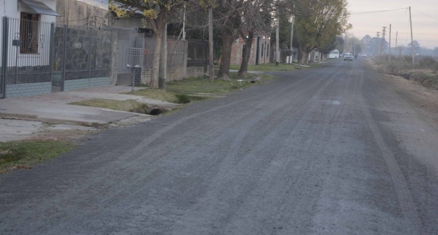Por obras de asfalto y colocación de escoria, el barrio La Josefa ya no tiene calles de tierra