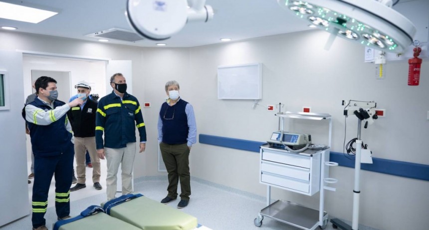 Se inauguró el nuevo piso de quirófanos del Sanatorio Augusto T. Vandor de Campana con aportes de Tenaris y la Fundación Hermanos Agustín y Enrique Rocca