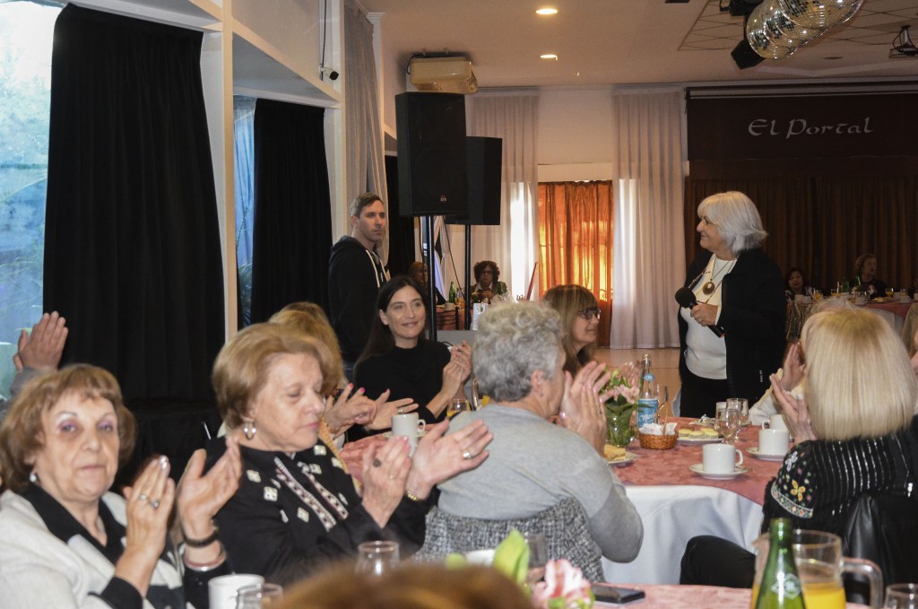 Elisa Abella acompañó el tradicional festejo de la Asociación de Docentes Jubilados