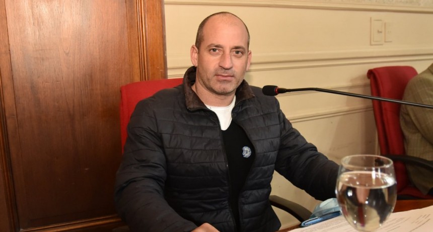 Colella pidió mayor presencia de artistas locales en los espectáculos que organiza el Municipio