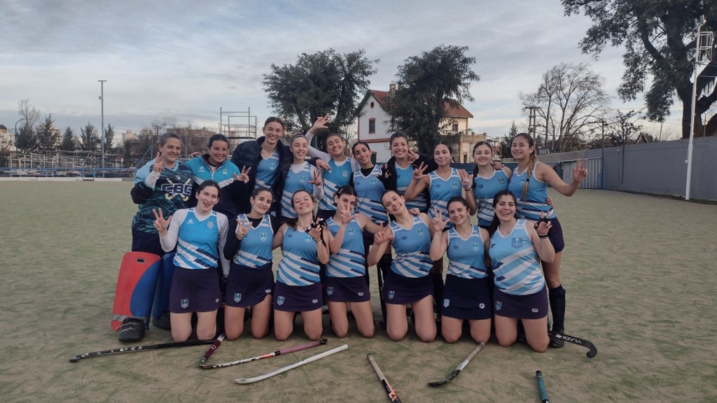 Hockey femenino LAS CHICAS DEL CBC BAJARON A LAS PUNTERAS