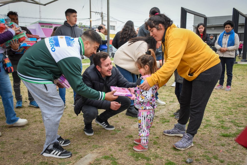 Unión por la Patria organizó un mega festejo para los más chicos en B° Lubo