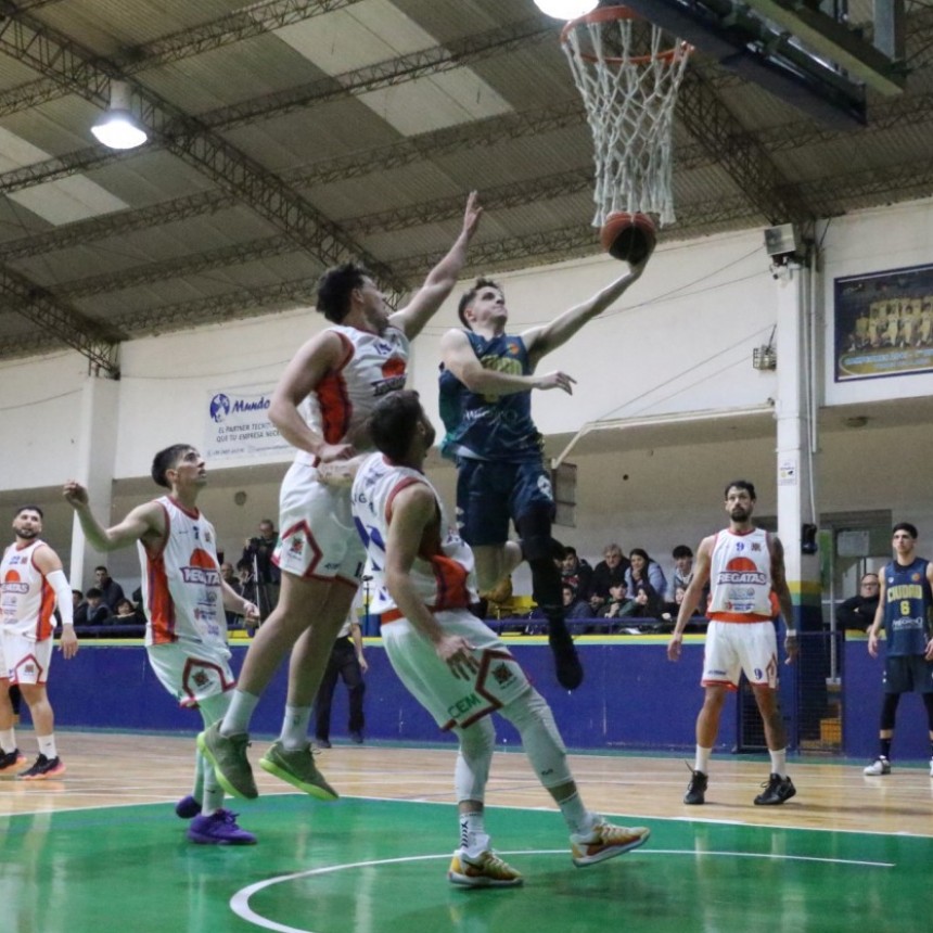 Ciudad de Campana recibió a Regatas de San Nicolás por el Torneo Provincial